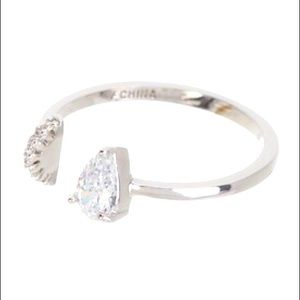 Brand NWT Nordstrom Rack Ring Size 6